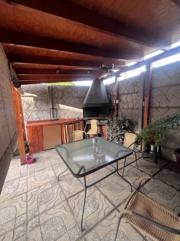 Se Vende Casa en un Muy Buen Sector!!!