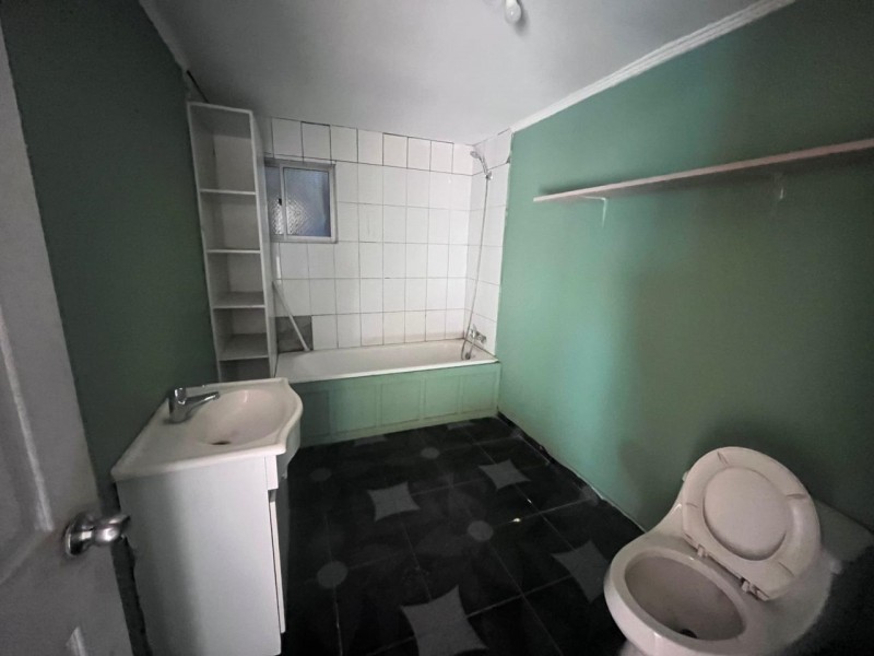 Se Vende Amplio Terreno Con Dos Casas