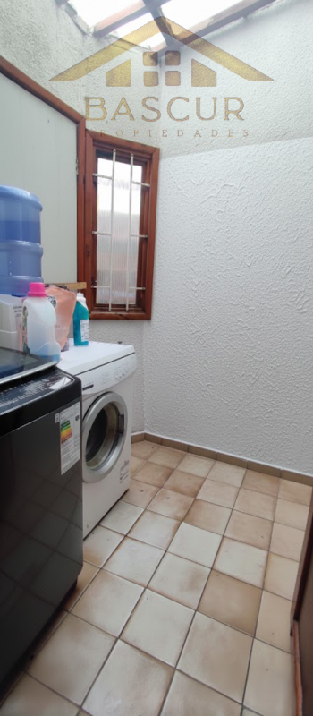 Excelente Casa Sólida 2 Pisos 4D 2B Zona Centro de Quilpué