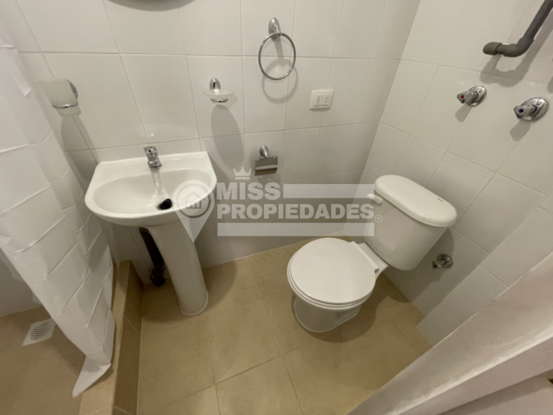 Arrienda Mini Departamento Amoblado Sector Sur
