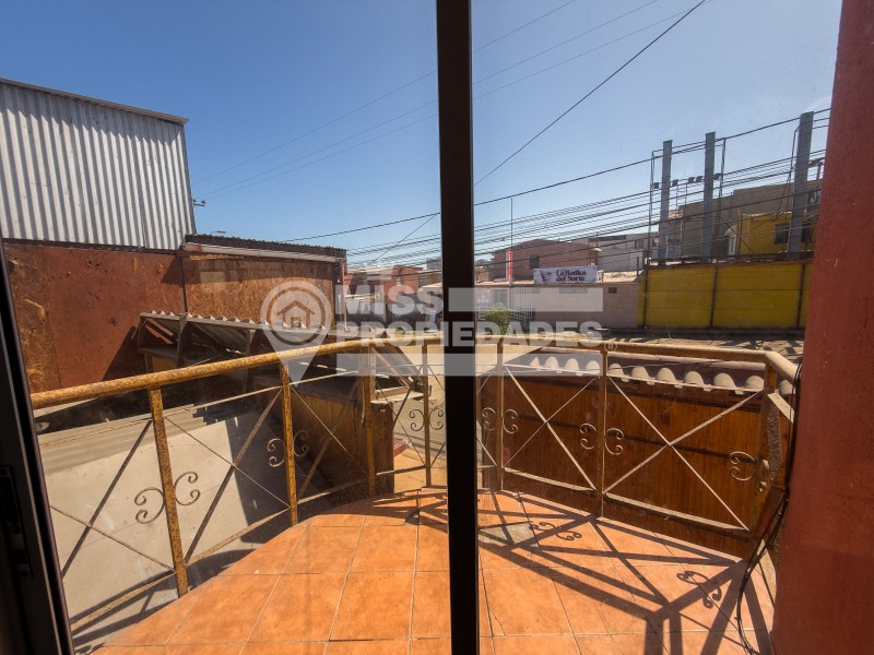 Se Vende Amplia Casa | Excelente Ubicación y Gran Metraje