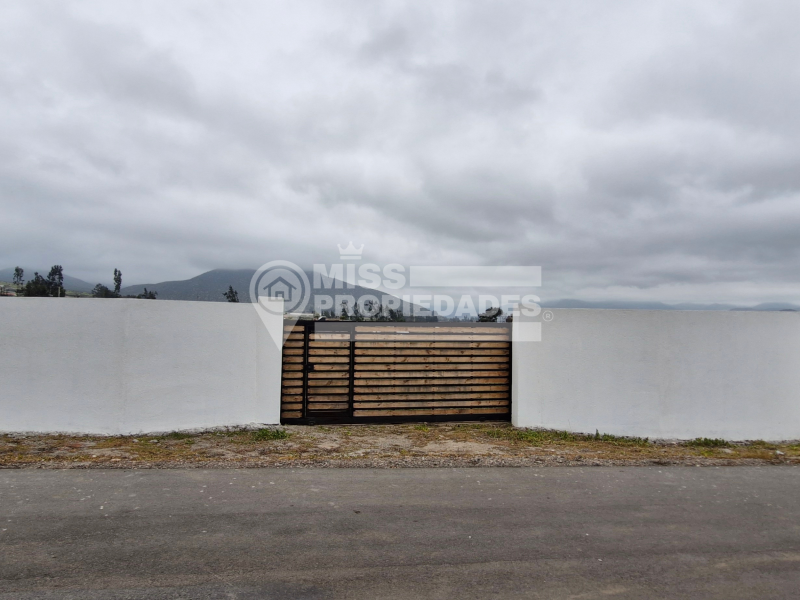 Se Vende Parcela en Condominio Vistabella | Entorno Natural