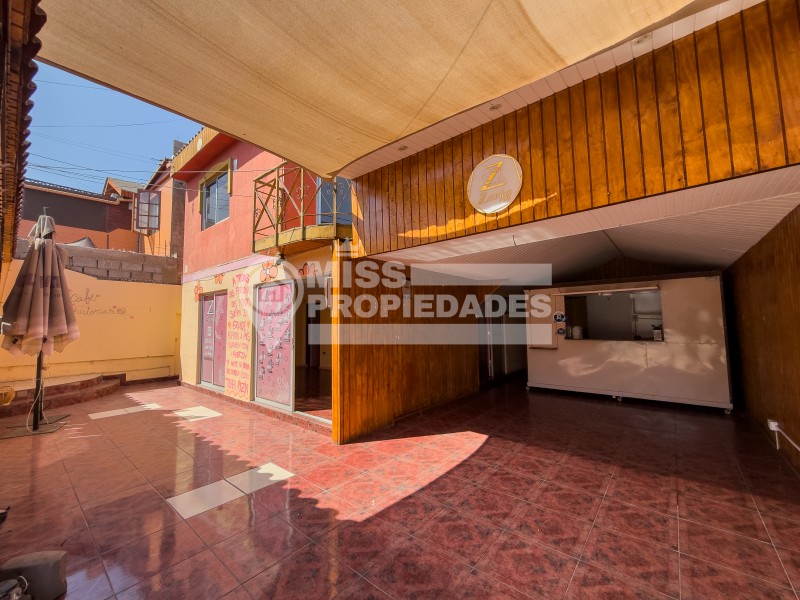 Se Vende Amplia Casa | Excelente Ubicación y Gran Metraje