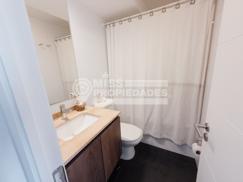 Se Vende Departamento en Sector Sur | Amplio