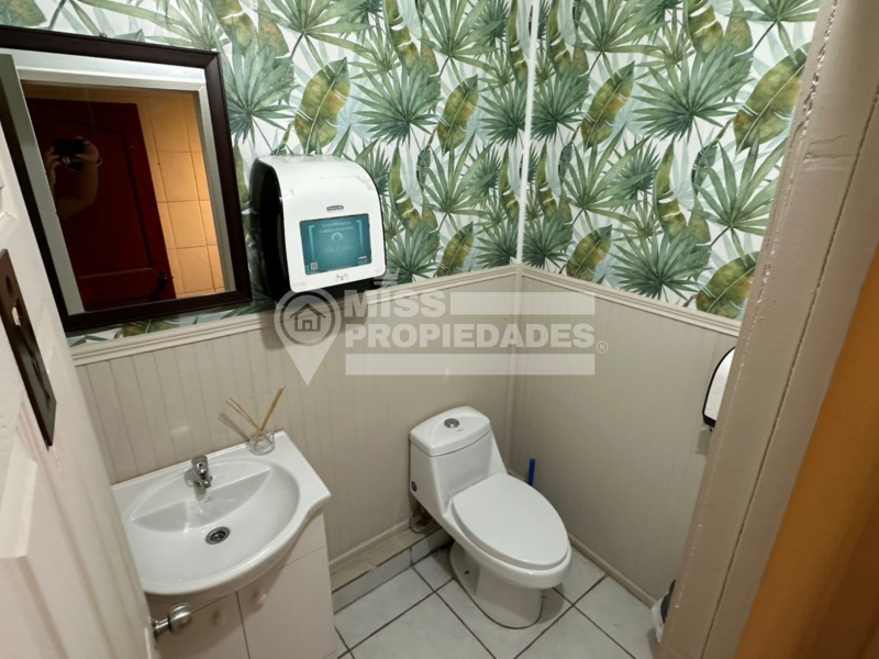 Se Vende Derecho A Llave de Local Comercial