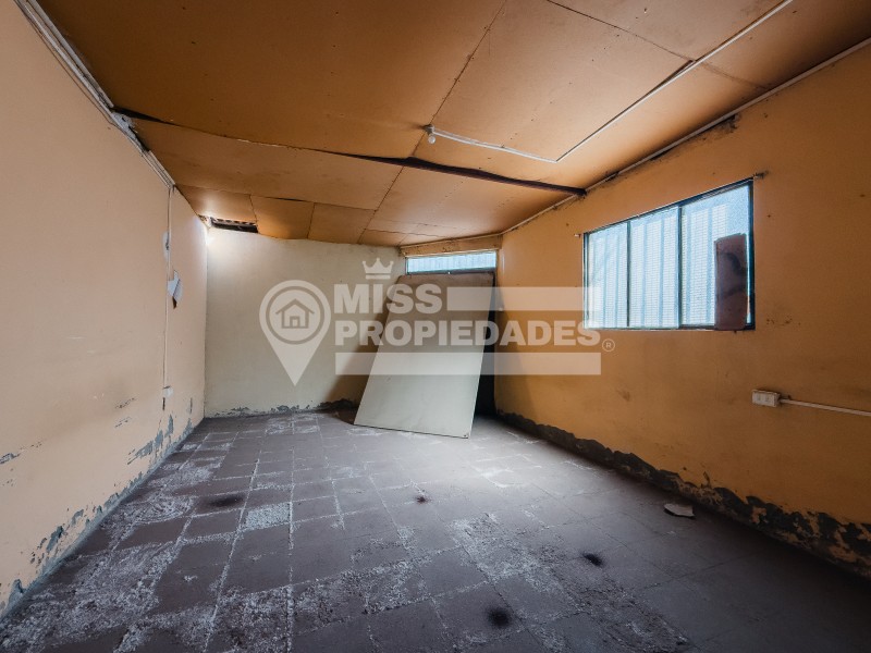 Se Vende Casa Con Local Comercial