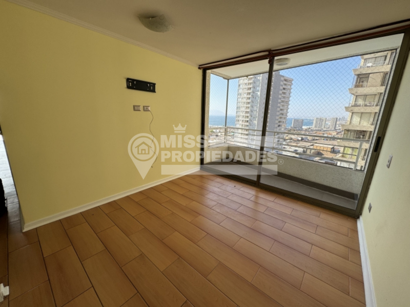 Se Arrienda Departamento Piso 11 Sector Centro Norte