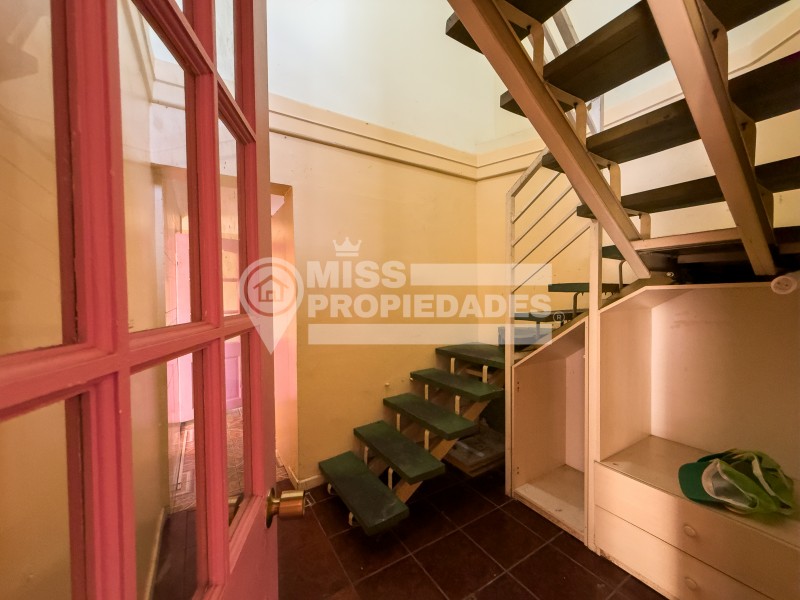 Se Vende Amplia Casa | Excelente Ubicación y Gran Metraje