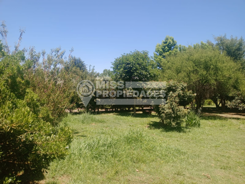 Se Vende Parcela Con Casa | Entorno Natural y Privado