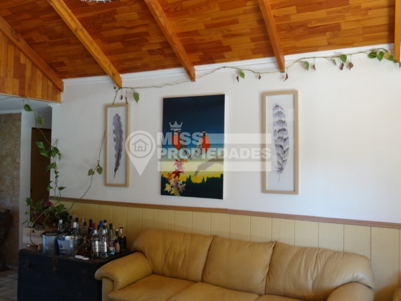 Se Vende Parcela Con Casa | Entorno Natural y Privado