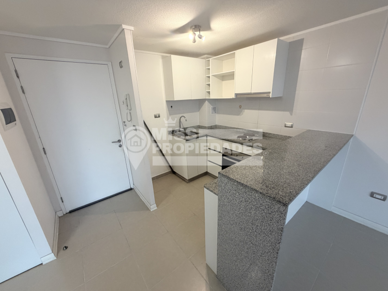 Se Arrienda Departamento en Edificio Maiten