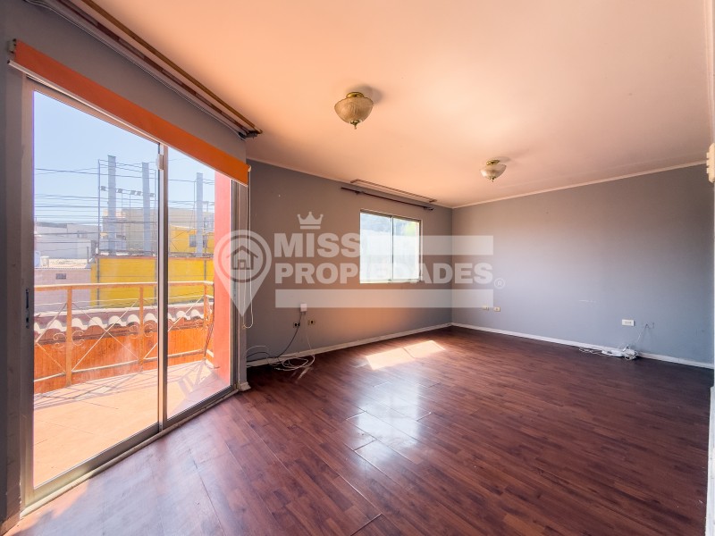 Se Vende Amplia Casa | Excelente Ubicación y Gran Metraje