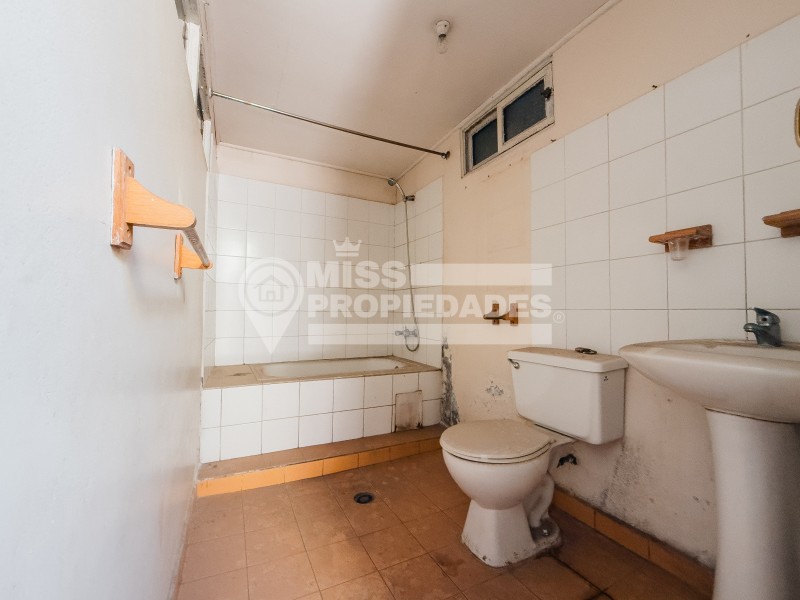 Se Vende Casa Con Local Comercial