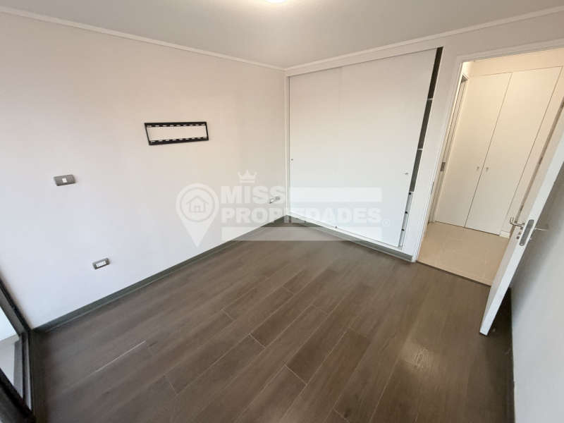 Se Arrienda Departamento en Edificio Maiten