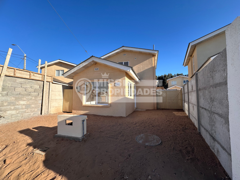 SE ARRIENDA CASA EN FALDEOS DE LA FLORIDA III - LA SERENA