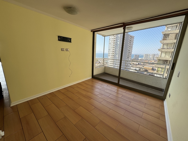 Se Arrienda Departamento Piso 11 Sector Centro Norte