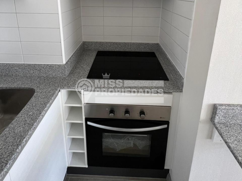 Se Arrienda Departamento en Edificio Ossa