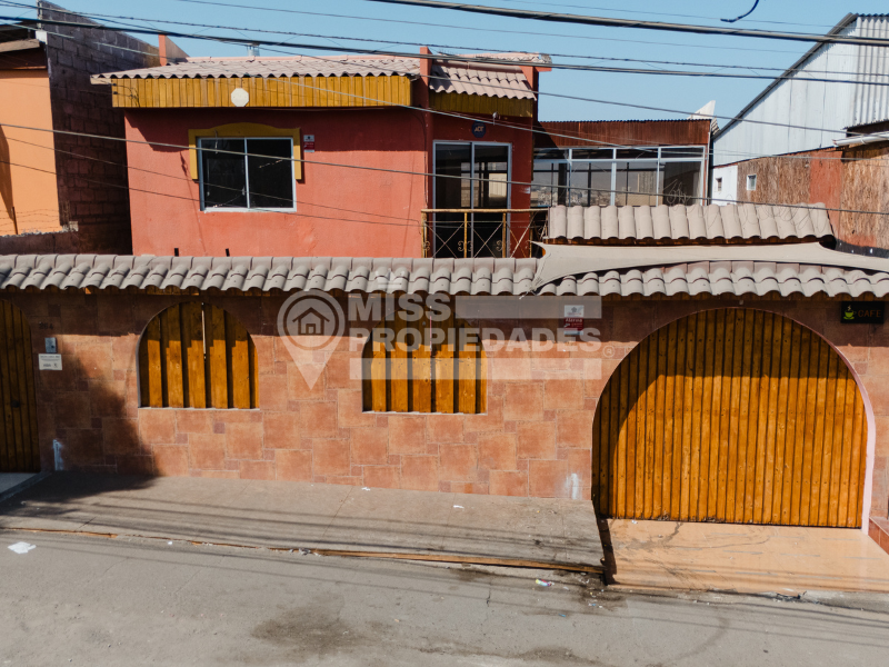 Fotografía de Se Vende Casa Amplia Con Terraza | Sector Residencial