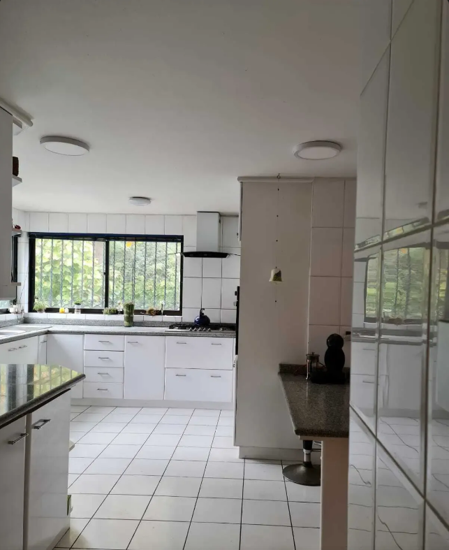 Vendo Casa 6D - 6B San Damian, las Condes
