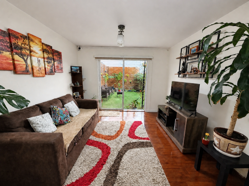 Casa 3D3B, Box Independiente y Patio Techado, los Ángeles