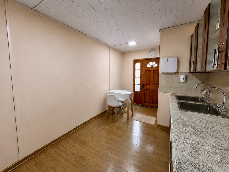 Casa 3D3B, Box Independiente y Patio Techado, los Ángeles