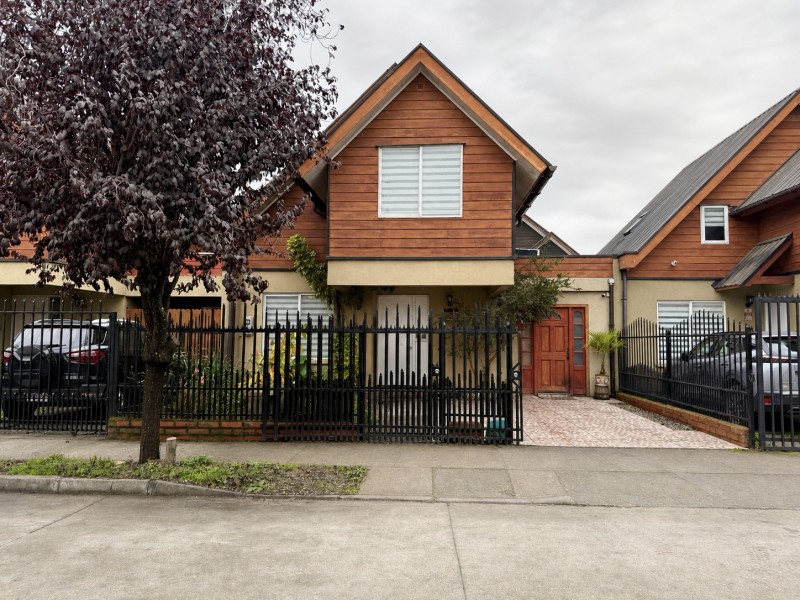 Casa 3D3B, Box Independiente y Patio Techado, los Ángeles