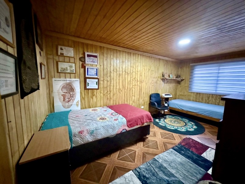 Venta — Casa 5 Dorm. + Oficina | Condominio Cordillera