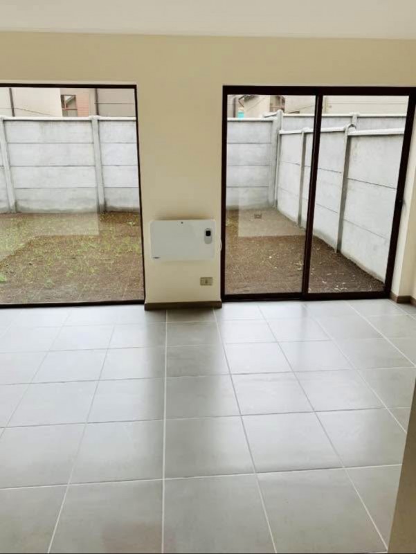 Arriendo Excelente Propiedad en Condominio