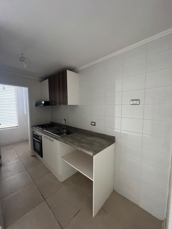 Arriendo Excelente Departamento en Sector Norte, Condominio