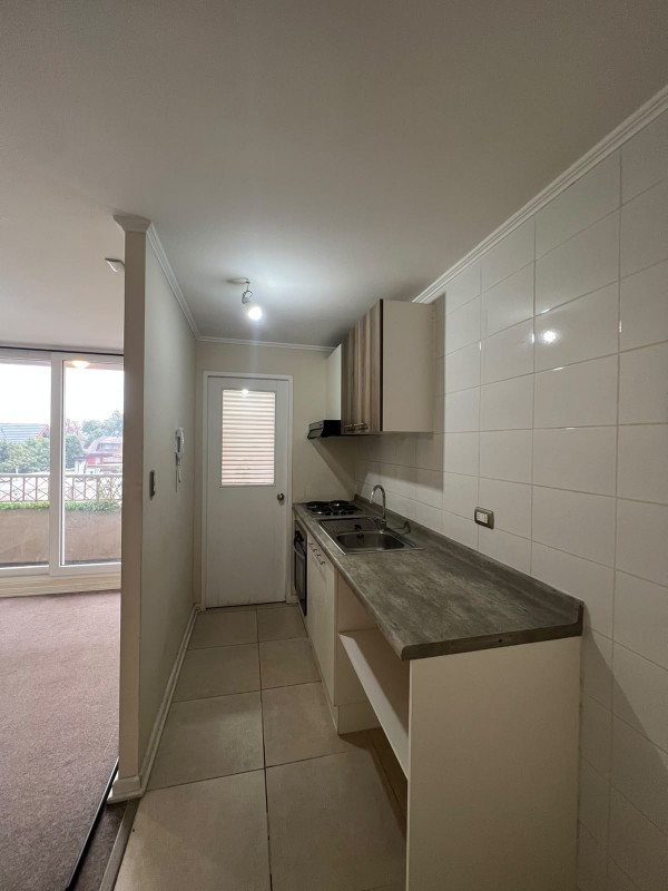 Arriendo Excelente Departamento en Sector Norte, Condominio