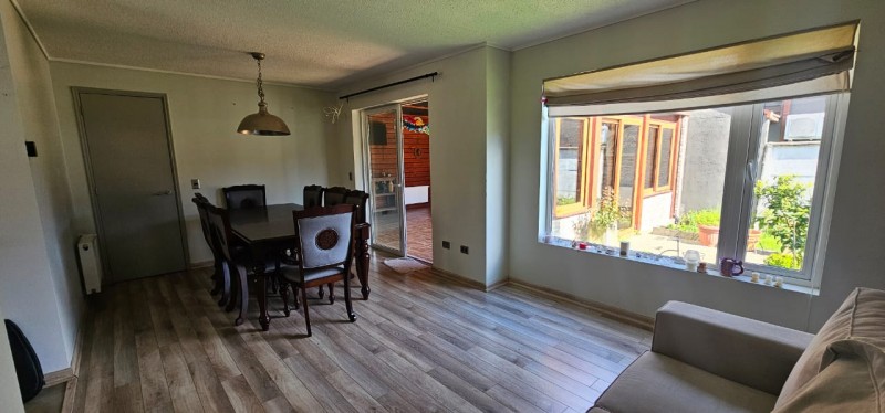 Casa Con Amplio Quincho en Condominio Torobayo