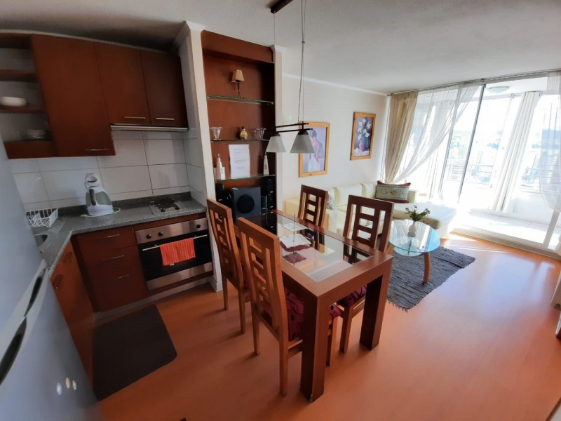 Hermoso Departamento Semi Amoblado en Viña del Mar.