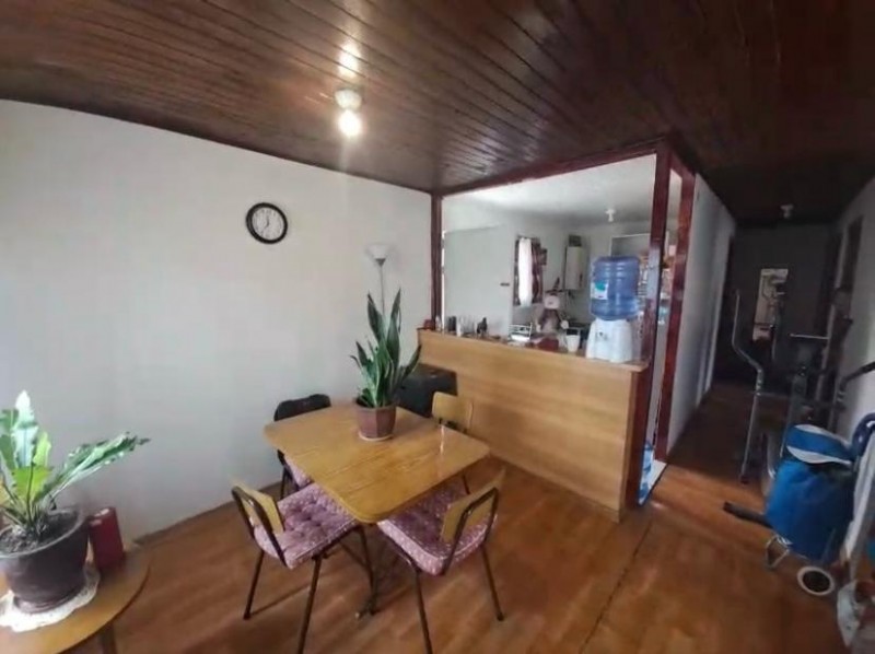 Acogedora Casa, Estilo Cabaña en Cerro Alegre.