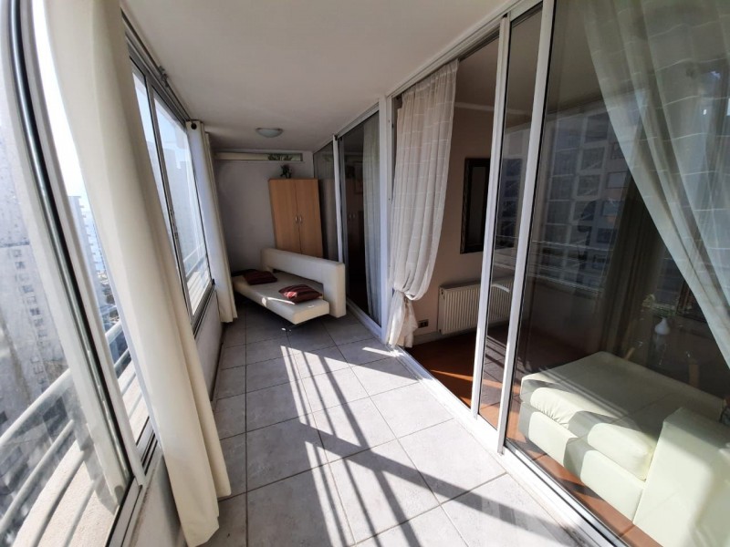 Hermoso Departamento Semi Amoblado en Viña del Mar.