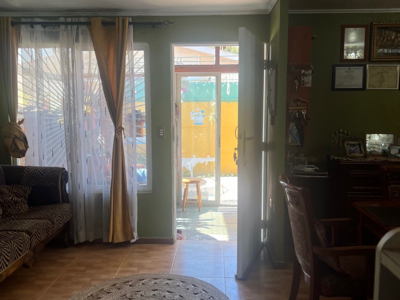 Amplia Casa en Belloto Norte