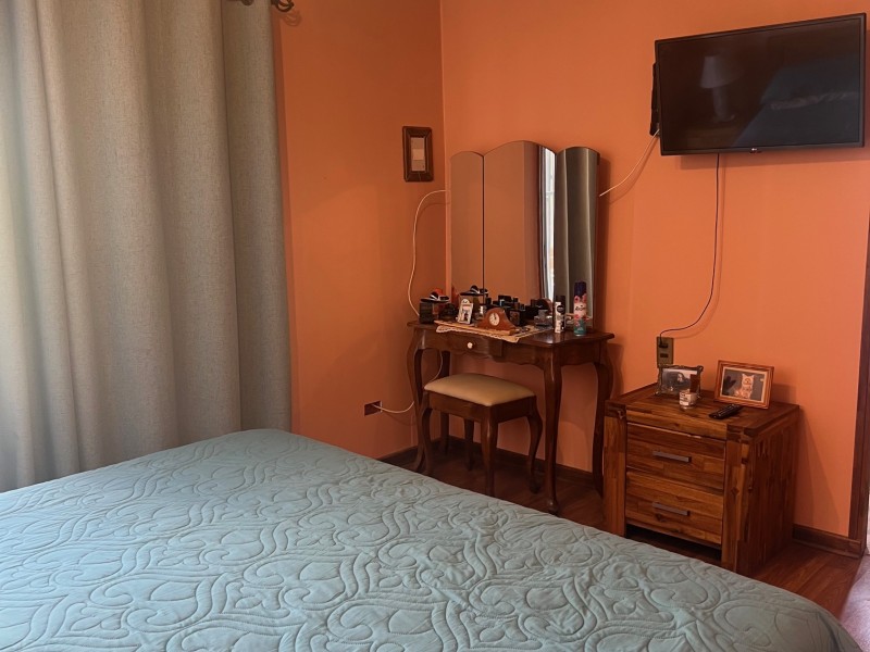 Amplia Casa en Belloto Norte