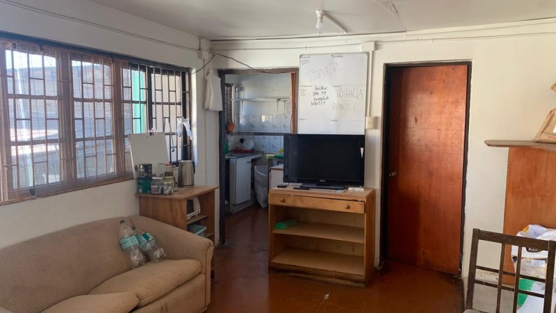 Propiedad Con Amplio Terreno de 300 M2, Recreo Bajo.