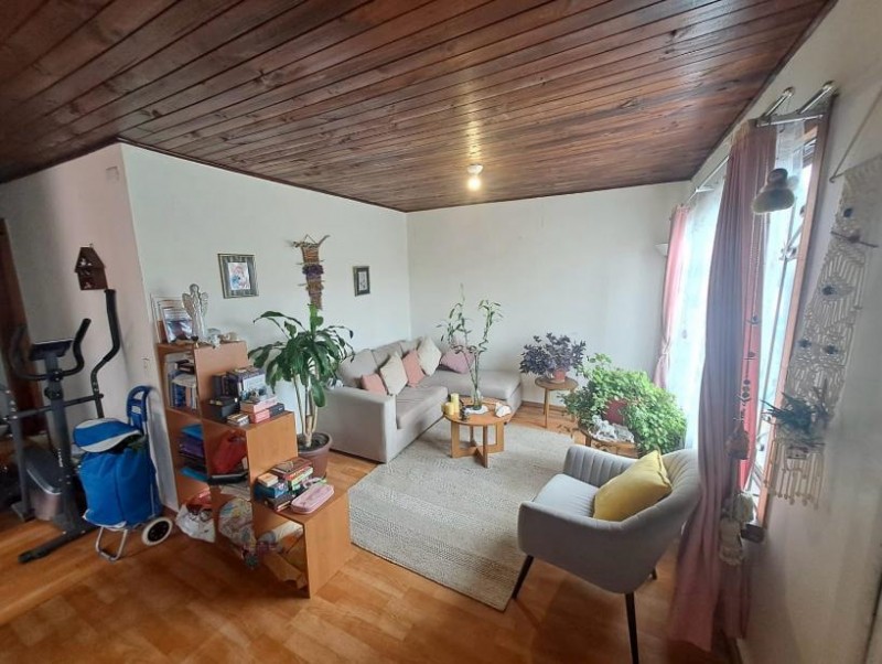 Acogedora Casa, Estilo Cabaña en Cerro Alegre.