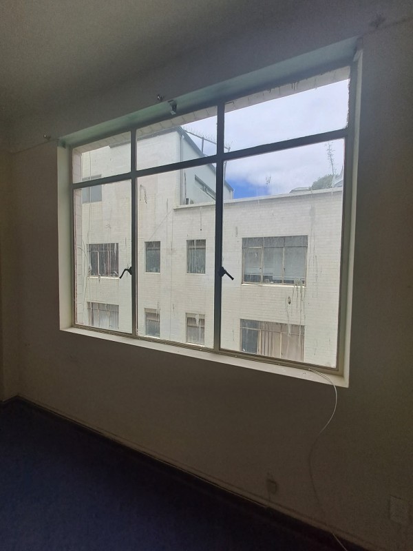 Arriendo Oficina Centro Financiero Valparaíso Ggcc_Incluido