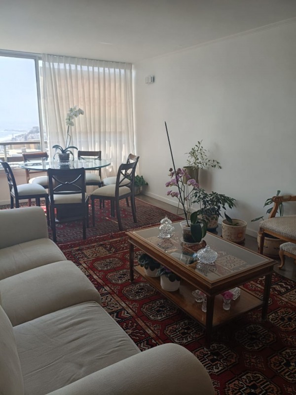 en Venta Amplio Departamento Con Vista Al Mar, Viña del Mar