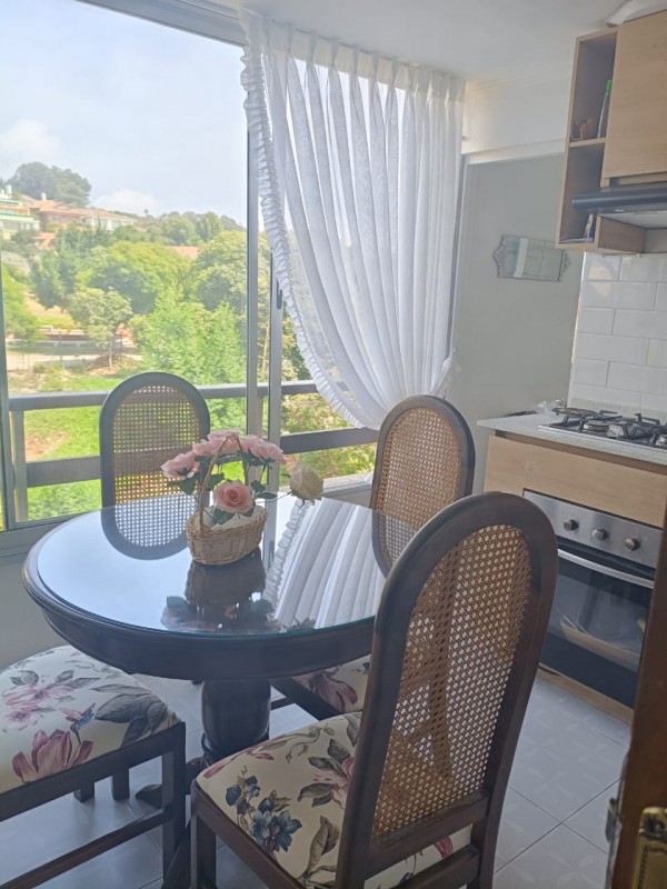en Venta Amplio Departamento Con Vista Al Mar, Viña del Mar