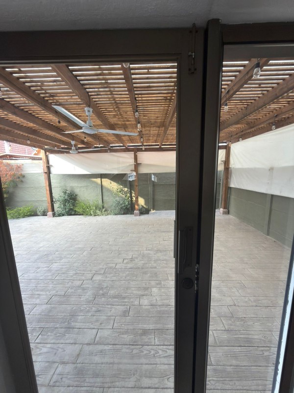 Casa Estilo Loft Con Amplio Patio para Empresas