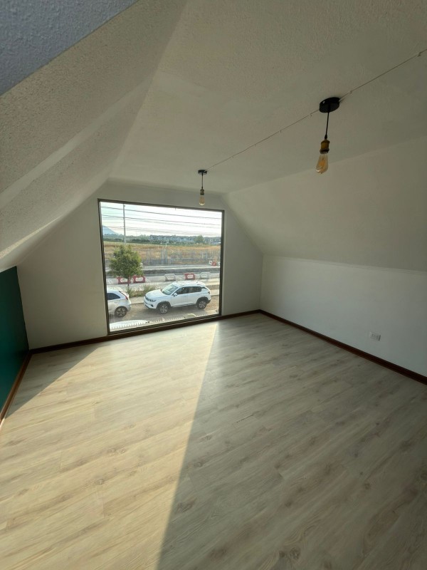Casa Estilo Loft Con Amplio Patio para Empresas