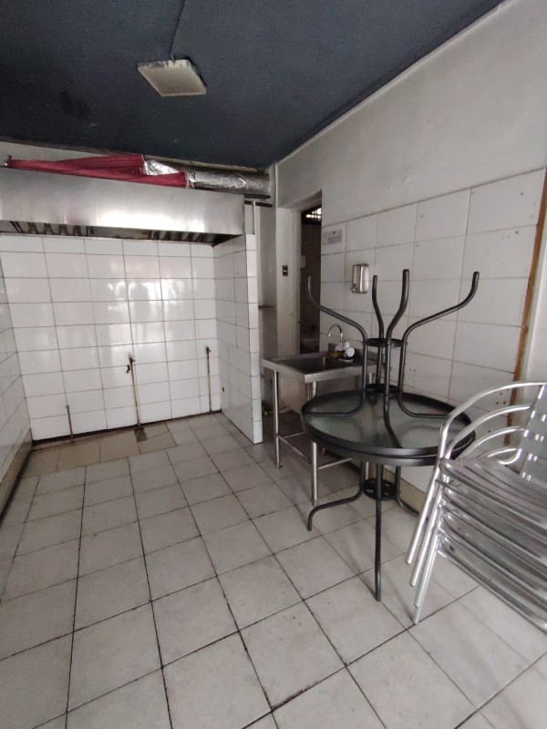 Arriendo Local Comercial Loreto 83