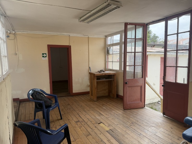 Casa 1 Piso 6 Dormitorios, 450 M2/285 M2, 2 Baños