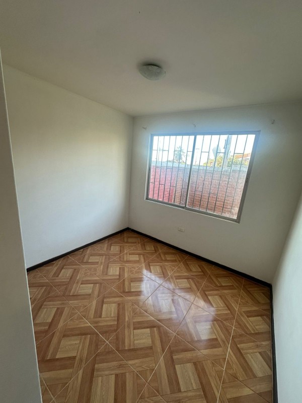 Casa Esquina, Areyuna 1 Piso 3Dor/2Baños, Calle Cisterna