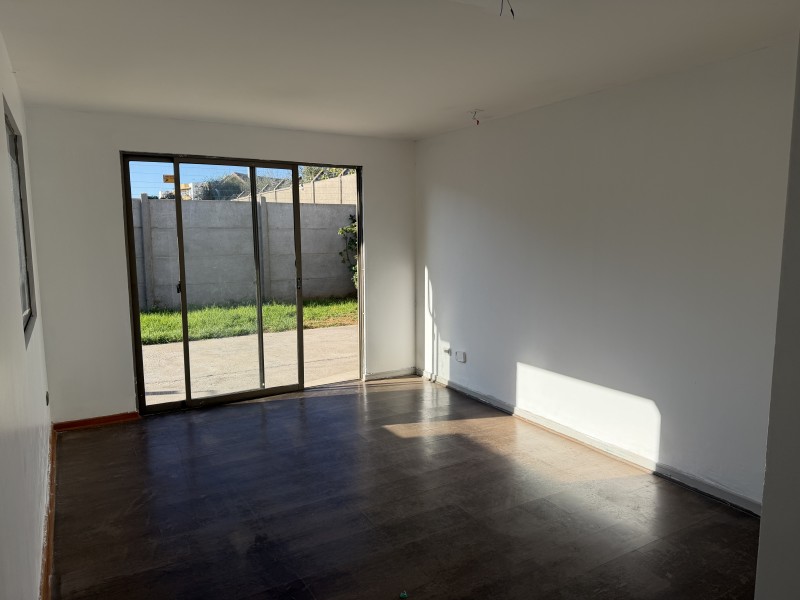 Casa 2 Pisos, 3Dor/2Bañ. Condo. Mirador del Valle, S.joaquin