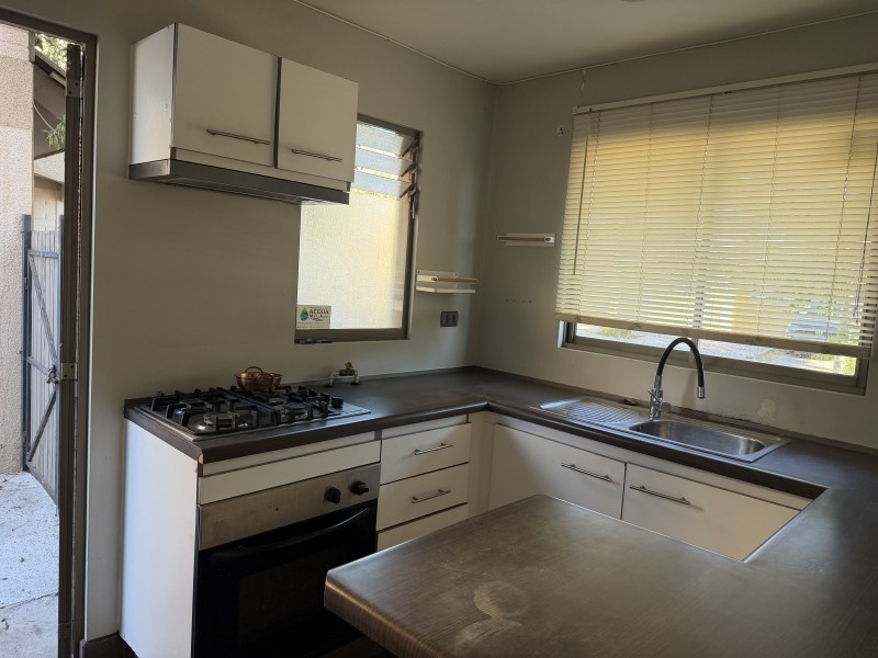 Casa 2 Pisos, 3Dor/2Bañ. Condo. Mirador del Valle, S.joaquin