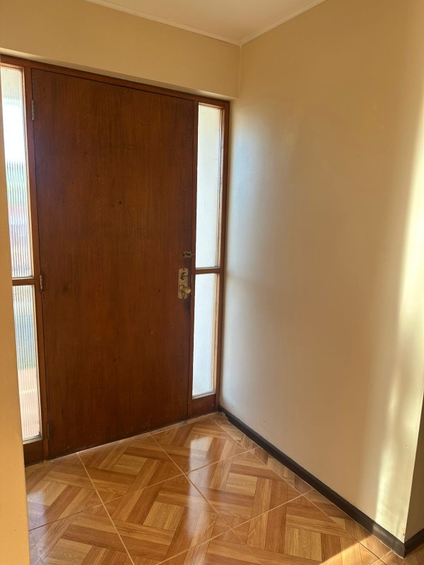 Casa Esquina, Areyuna 1 Piso 3Dor/2Baños, Calle Cisterna