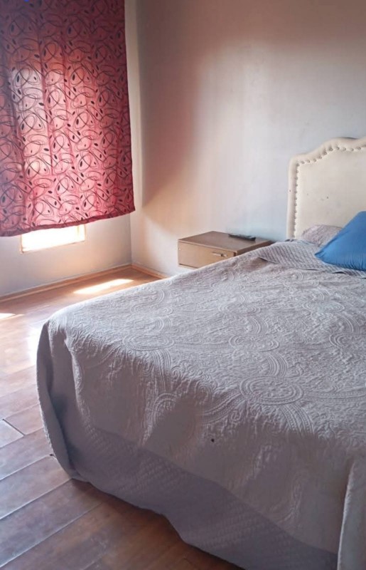 Casa Con Terreno de 1.000 M2, 4 Dorm., 2 Baños, el Romero